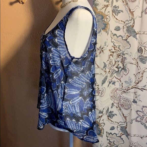 Patterson J. Kincaid Sheer Feather Design Tank - Picture 5 of 7